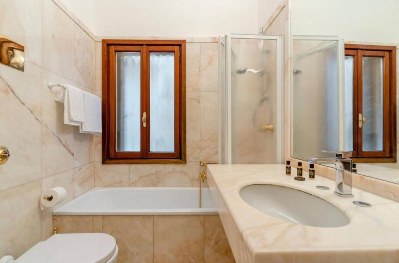 Apartment La Fenice Venedig