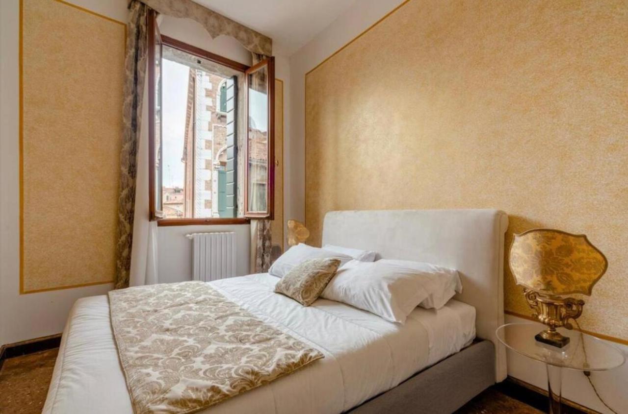 Apartment La Fenice Venedig