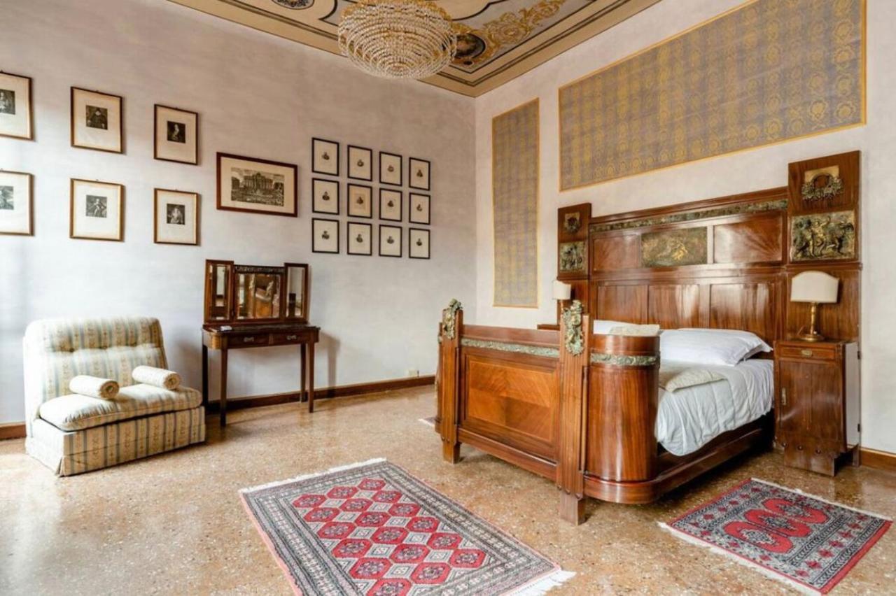 Apartment La Fenice Venedig