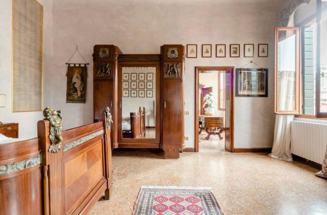 Apartment La Fenice Venedig