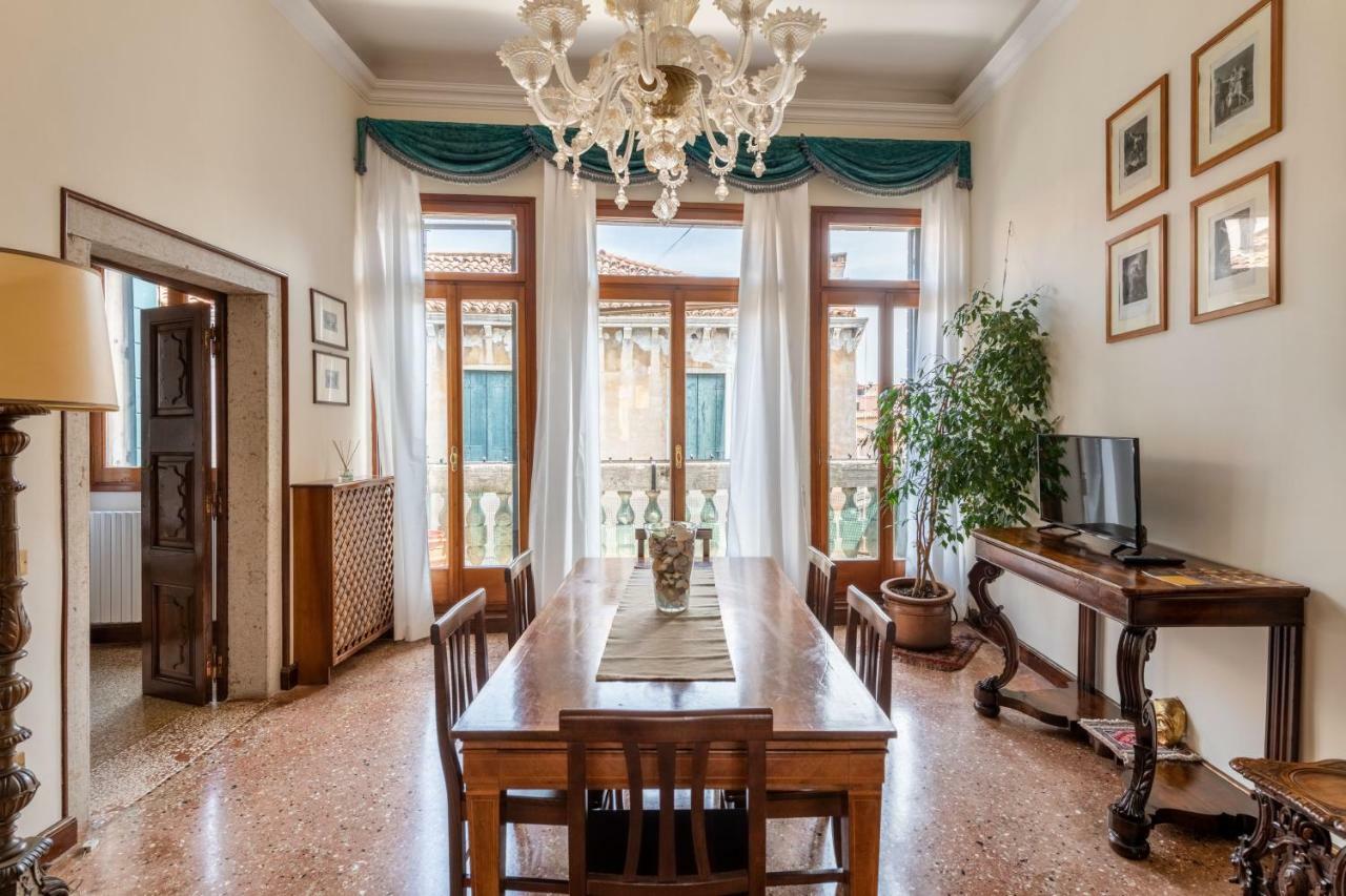 Apartment La Fenice Venedig